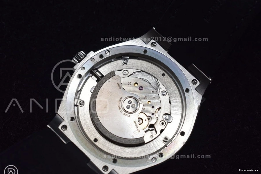 SS Overseas Dial Strap Black 8F 932 SportInspired Maker Black on Rubber 0119